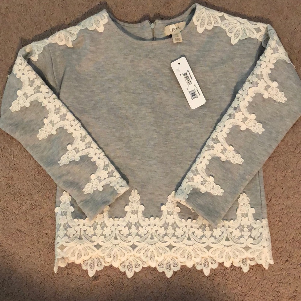 Girls holiday shirt with lace detail